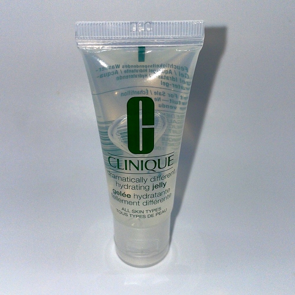 Clinique Dramatically Different Hydrating Jelly